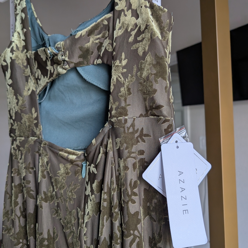 Elegant Olive Green Maxi Dress - Picture 5 of 5